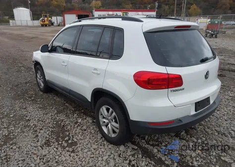 2016 Volkswagen Tiguan S из США, поврежденный, VIN WVGAV7AX1GW540163